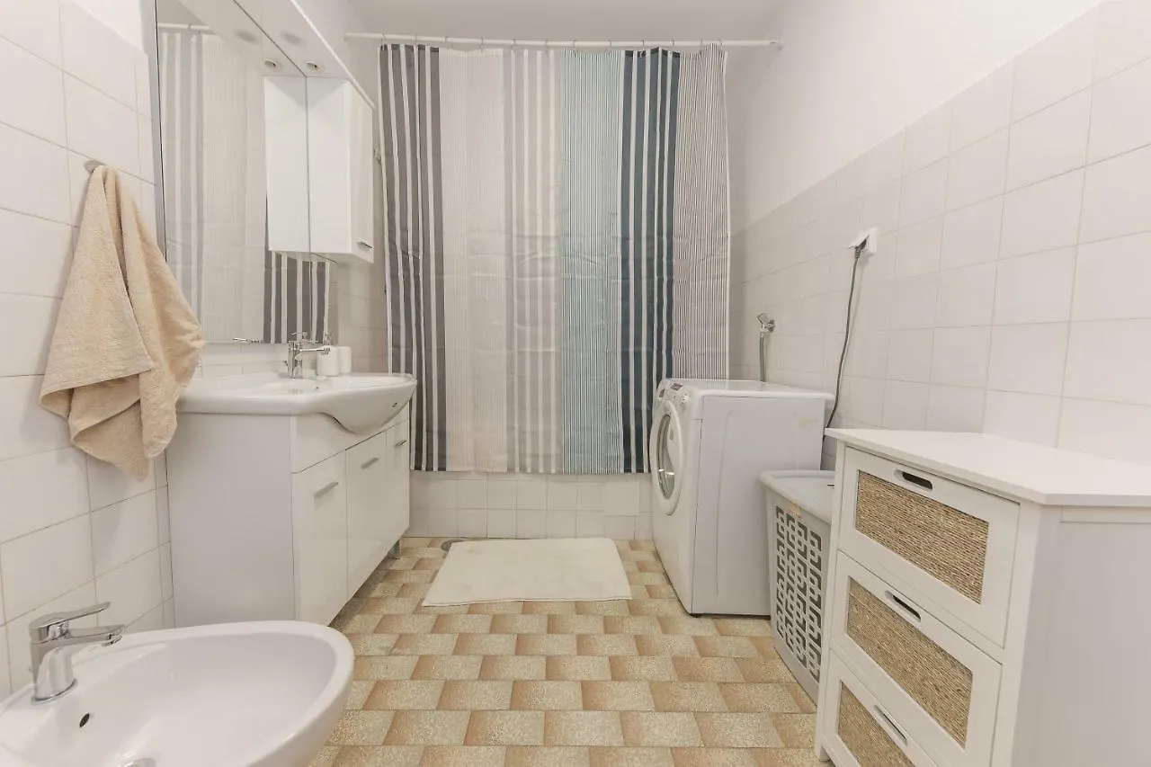 Apartment Tragurion Trogir