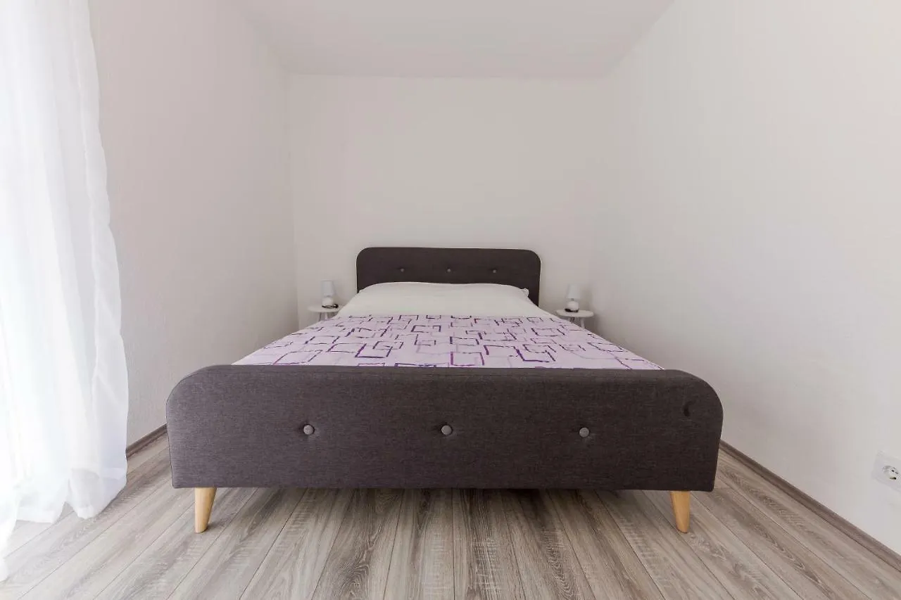 Apartment Tragurion Trogir